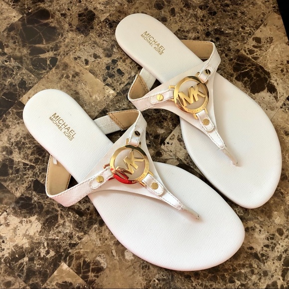 NEW Michael Kors White Sandals - Picture 2 of 3